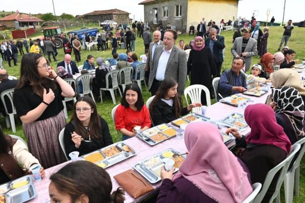 1729417159 851 BASKAN ORKAN KOY HAYIRLARINDA - Marmara Bölge: Balıkesir Son Dakika Haberleri ile Hava Durumu