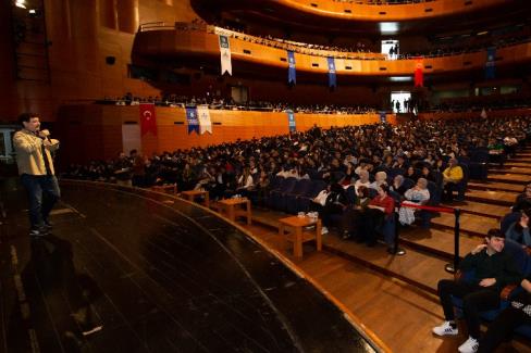 Bursa’da gençlere YKS için ‘Bonus Hoca’ dopingi