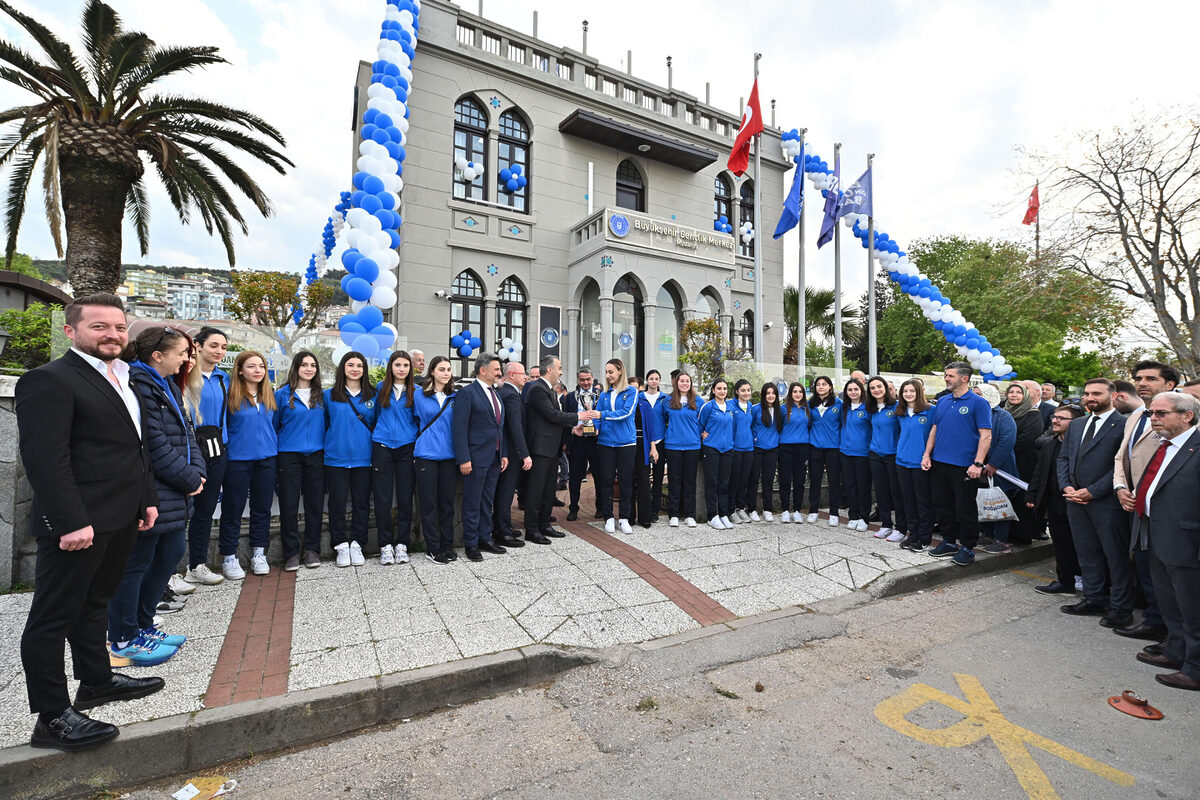 1729421774 360 Bursa Buyuksehirden Mudanyada aile ve genclige buyuk destek - Marmara Bölge: Balıkesir Son Dakika Haberleri ile Hava Durumu