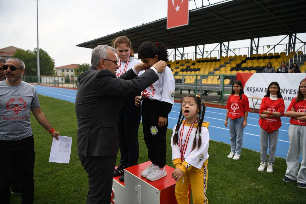 1729422254 824 Ozel Olimpiyatlar mesalesi Kesanda yakildi - Marmara Bölge: Balıkesir Son Dakika Haberleri ile Hava Durumu