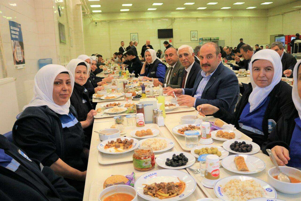 1729423118 42 Bakan Varanktan Marmarabirlike ziyaret Asanin hediyesi Togg karosu oldu - Marmara Bölge: Balıkesir Son Dakika Haberleri ile Hava Durumu