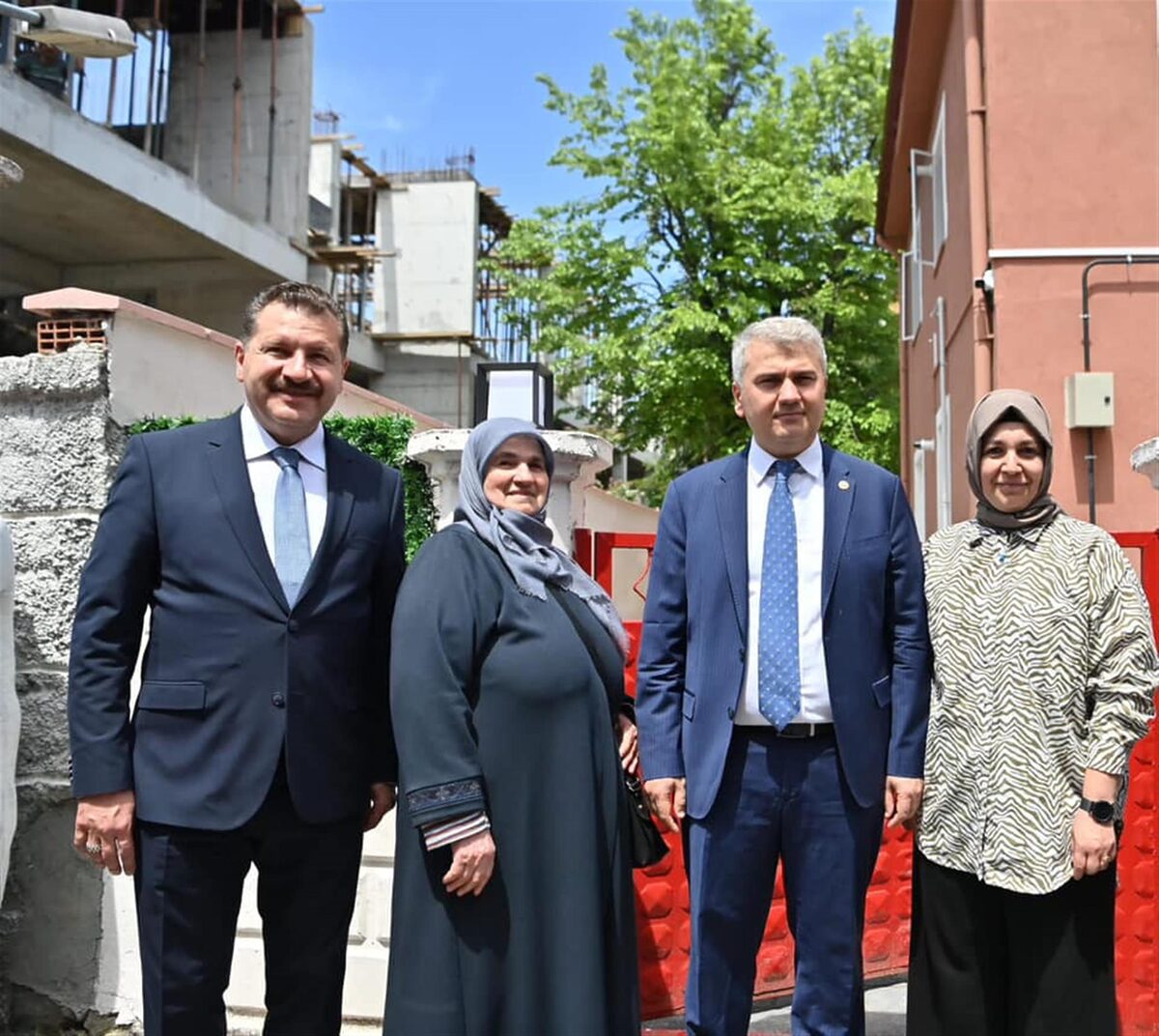 1729423505 929 DURMADAN YORULMADAN HIZMET URETMEYE DEVAM - Marmara Bölge: Balıkesir Son Dakika Haberleri ile Hava Durumu