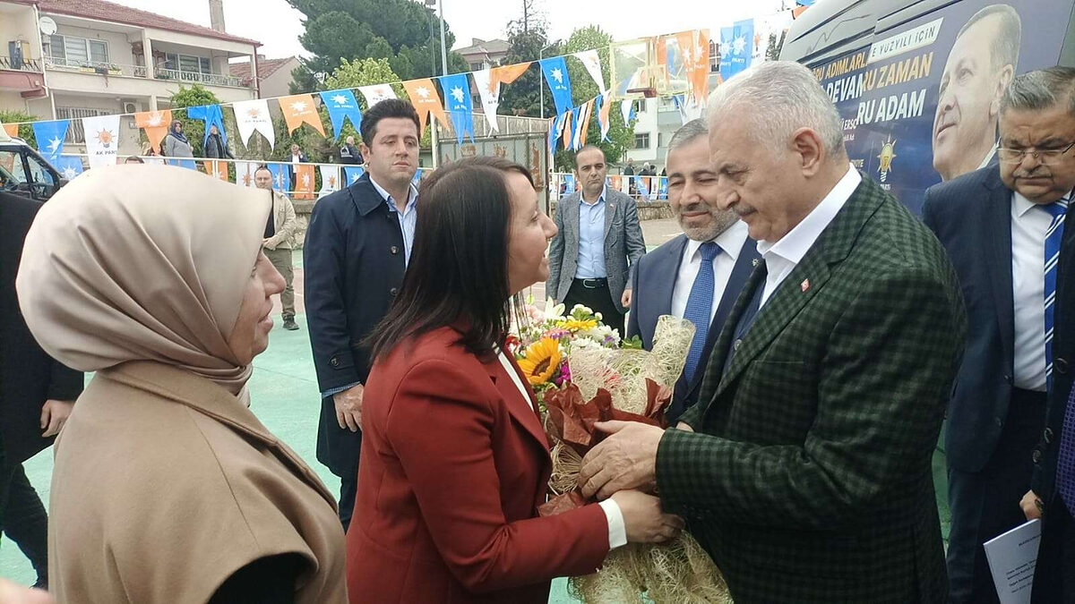 1729423785 363 Binali Yildirim Sana soz de soz ucar yazi kalir - Marmara Bölge: Balıkesir Son Dakika Haberleri ile Hava Durumu