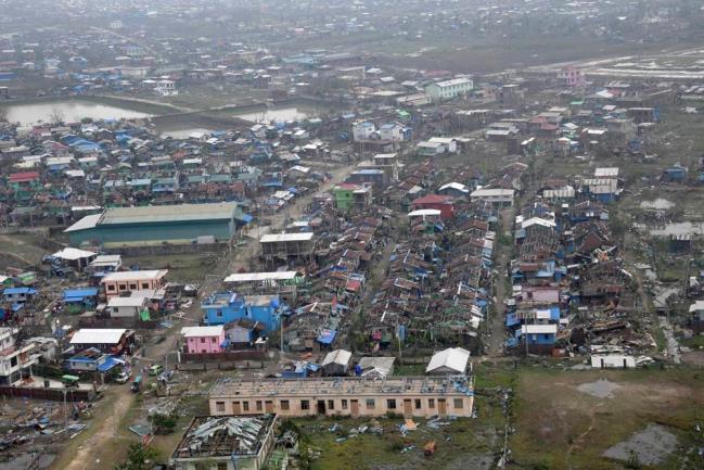 MYANMAR’DA KASIRGA: 60 ÖLÜ