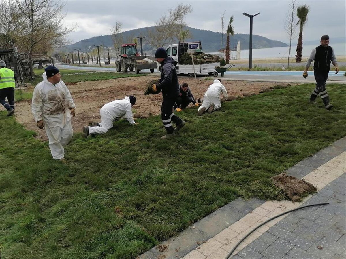 1729547458 679 ERDEK CUGRA SAHILI CAZIBE MERKEZINE DONUSUYOR - Marmara Bölge: Balıkesir Son Dakika Haberleri ile Hava Durumu