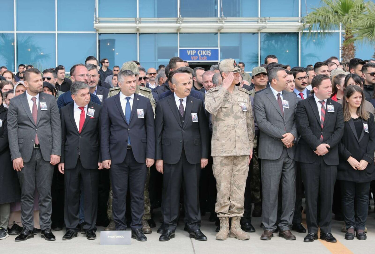 1729550724 993 Sehit Jandarma Mehmet Gunduz dualarla ugurlandi - Marmara Bölge: Balıkesir Son Dakika Haberleri ile Hava Durumu