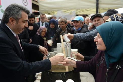 Bursa’da ‘Erguvan Bayramı’ coşkusu