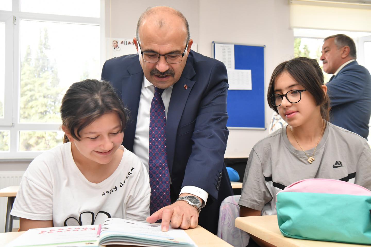 Vali Ustaoğlu’ndan Özel Eğitim Okullarına Ziyaret