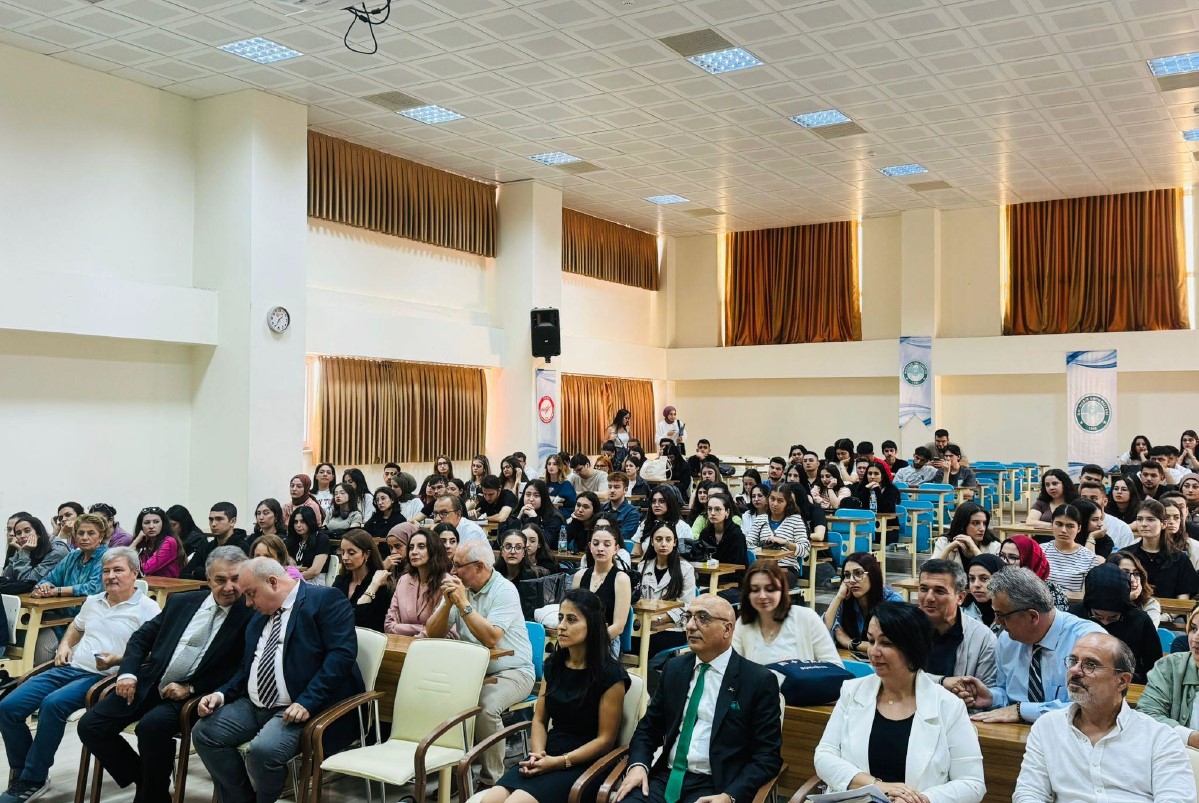 Balıkesir Üniversitesi İktisadi ve İdari Bilimler Fakültesi’nde Akademik Yıl Açılış Dersi Düzenlendi