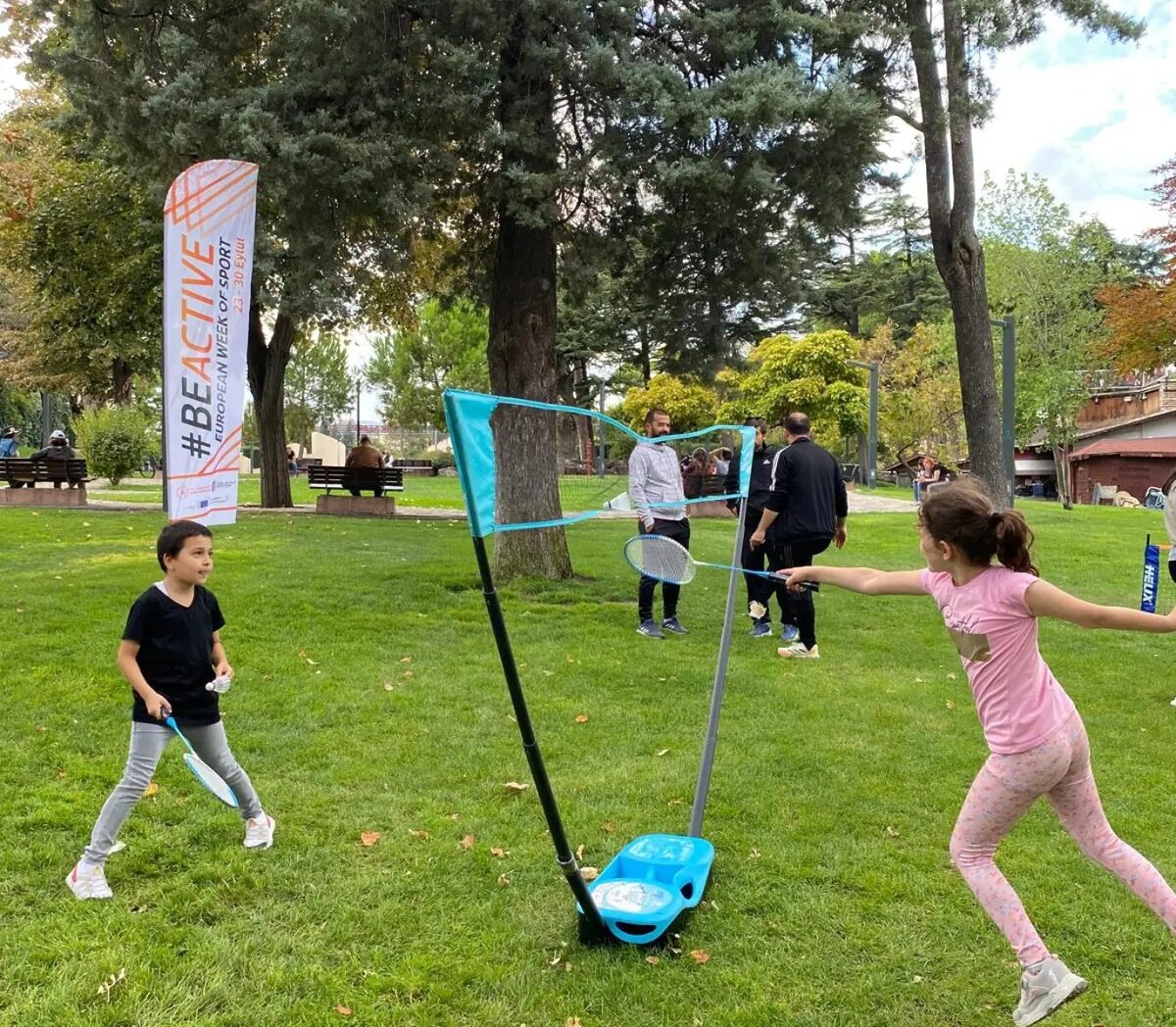 Altıeylül’de Sağlıklı Yaşam İçin Yürüyüş ve Spor Şenliği Düzenlendi