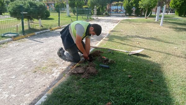 SUSURLUK’TA YEŞİL ALANLAR CANLANIYOR