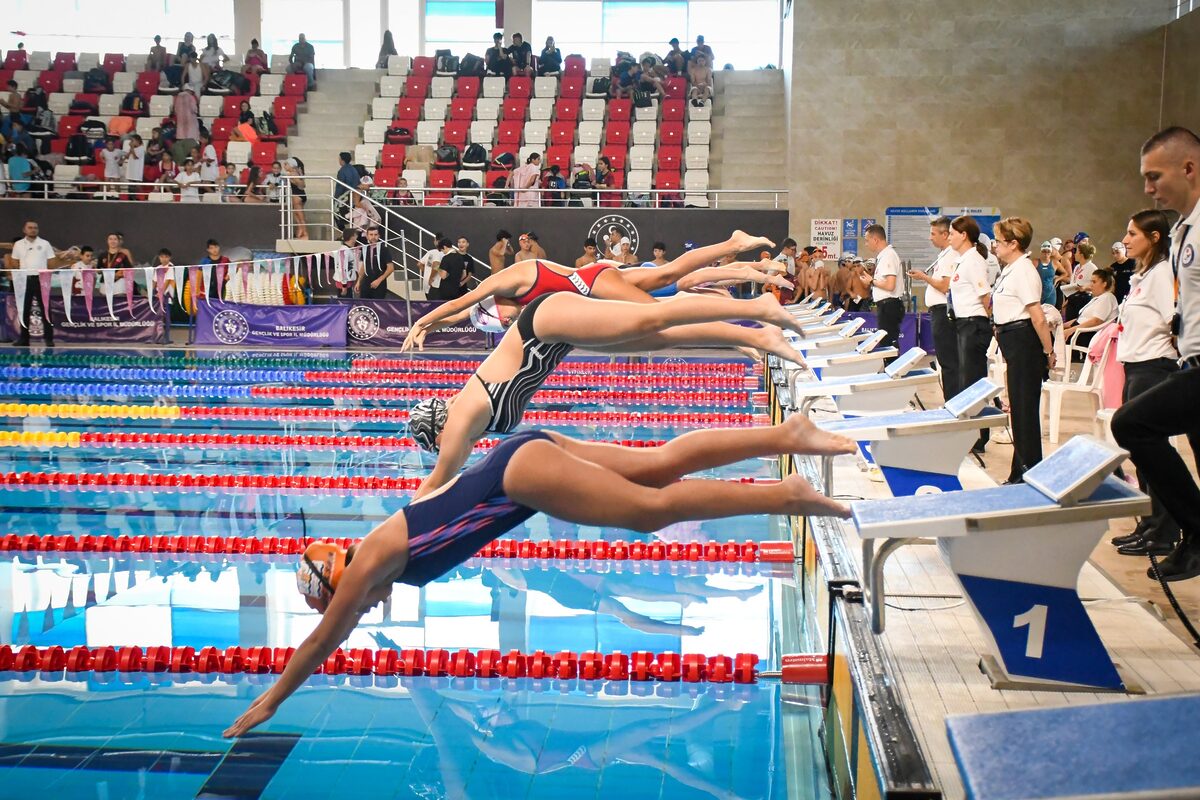 Balıkesir Olimpik Yüzme Havuzu,