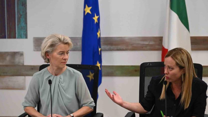 AB Komisyonu Başkanı Leyen İtalya’nın Lampedusa Adası’nı ziyaret etti