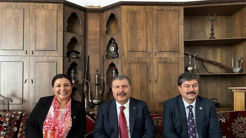 AK Parti İl Başkanı Ünsal: "Kanser tedavisi yapan hekimler artık Kırşehir’de hizmet verecek"