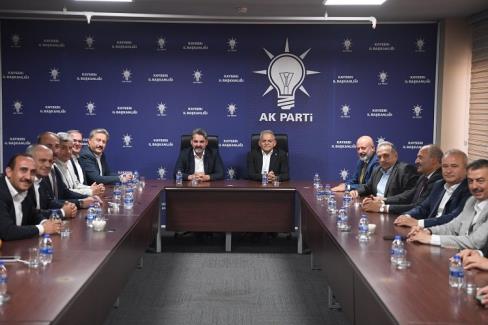 AK Parti Kayseri’ye başkanlardan ziyaret