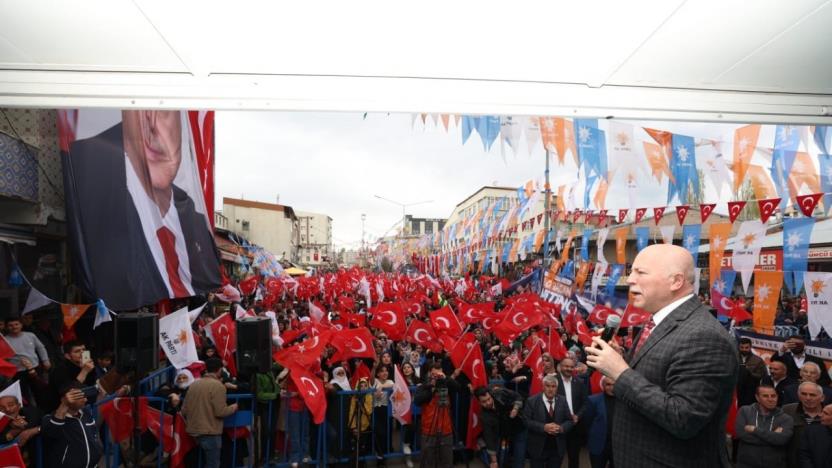 Ak Parti Horasan’da miting yaptı