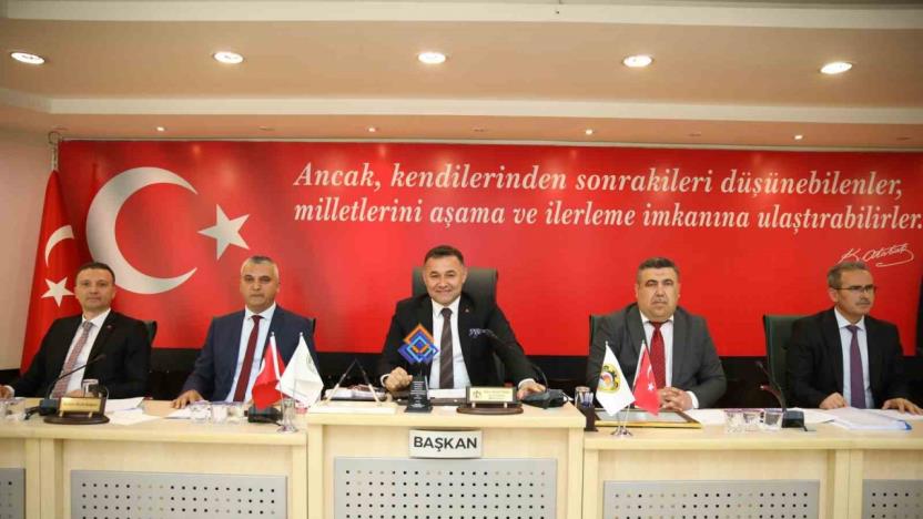 Alanya Belediyesi 2022 yılı gelir-gider bütçesi Mecliste onaylandı