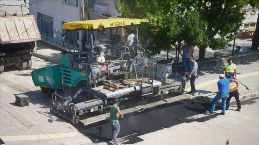 Amasya Belediyesi bozuk yolları asfaltlıyor