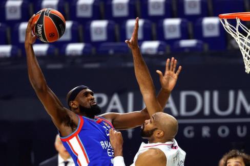 Anadolu Efes’in oyuncusu Chris