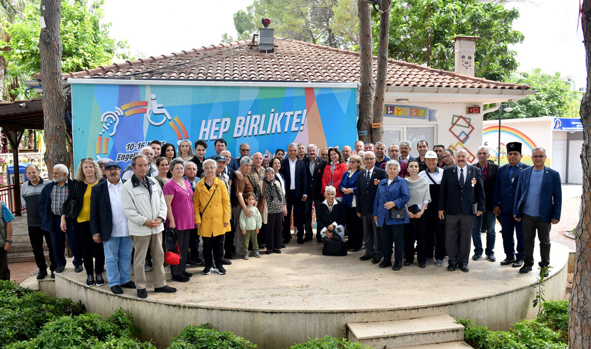 Antalya’da Muratpaşa Belediye Başkanı