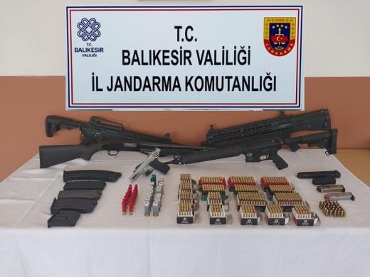 BALIKESİR JANDARMASI SUÇA GEÇİT VERMİYOR