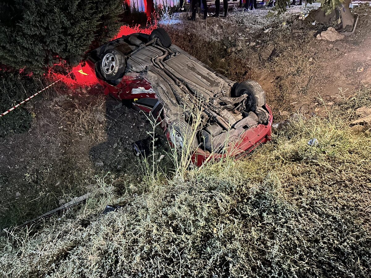 BALIKESİR’E GELİRKEN KAZA GEÇİRDİLER!