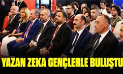 YAZAN ZEKA GENÇLERLE BULUŞTU