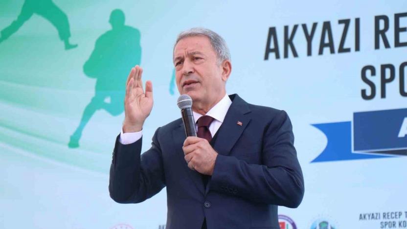 Bakan Akar: “Otobüsün ön tarafına PKK’lılar binmiş, YPG’liler binmiş, ortasında HDP var”