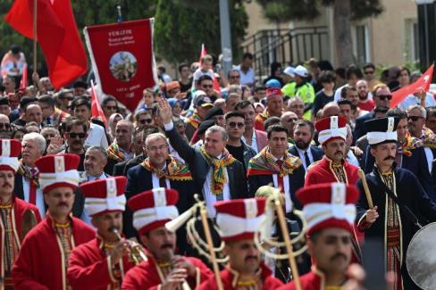 Bakan Bak Söğüt’ten sesledi… Geleceğe güçlü şekilde yürüyeceğiz