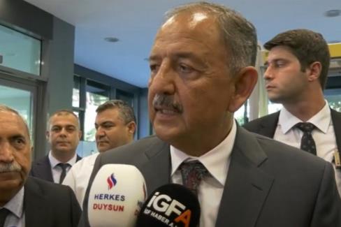 Bakan Özhaseki: Kayseri’den afet bölgesine bin tırdan fazla yardım gitti