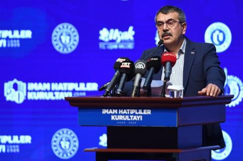 Bakan Tekin’den ‘İmam Hatip’ vurgusu