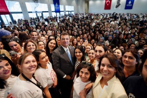 Başkan İmamoğlu, İstanbul’un kanatsız meleklerine seslendi