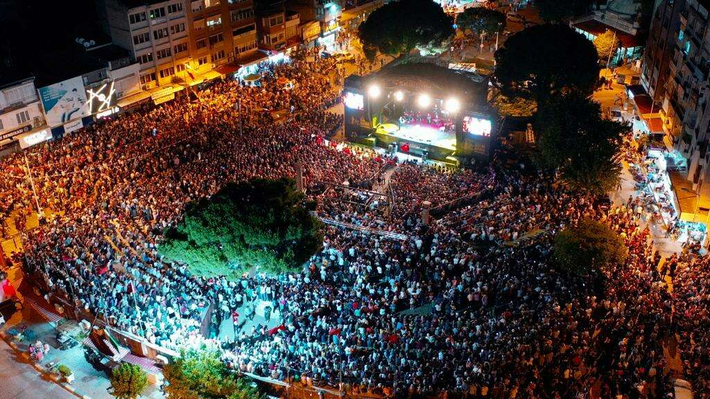 Bergamada 18 bin kisilik konserle muhtesem final - Marmara Bölge: Balıkesir Son Dakika Haberleri ile Hava Durumu