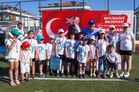 Beylikdüzü’nde yaz spor okullarına muhteşem kapanış