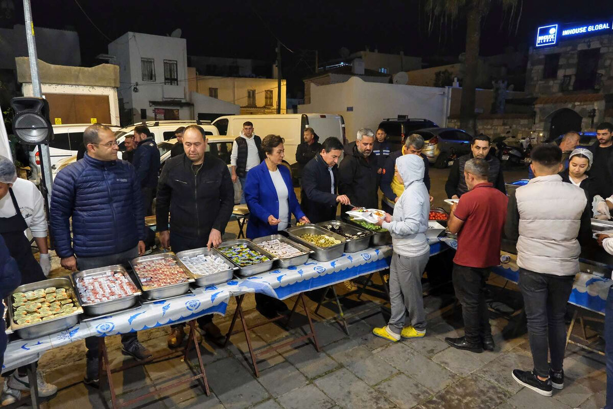 Bodrumda 37 yillik gelenek suruyor - Marmara Bölge: Balıkesir Son Dakika Haberleri ile Hava Durumu