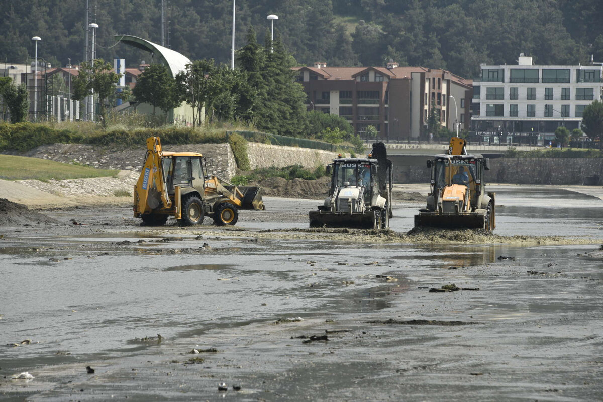 Bursa Hudavendigarda dere temizligi - Marmara Bölge: Balıkesir Son Dakika Haberleri ile Hava Durumu