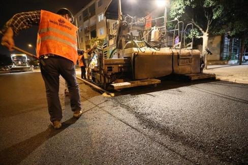 Bursa İnegöl Park Caddesi’nde sıcak asfalt tamamlandı