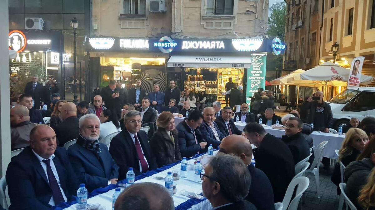 Bursa Osmangaziden Filibede kardeslik iftari - Marmara Bölge: Balıkesir Son Dakika Haberleri ile Hava Durumu