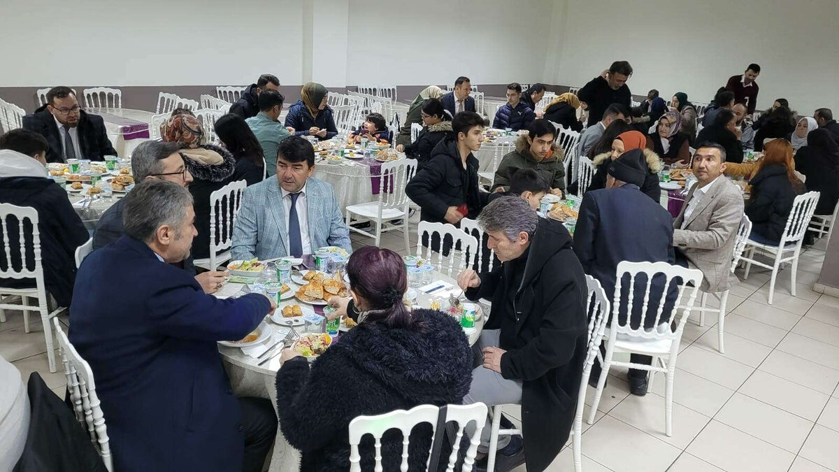 Bursada Dag Der ailesi iftarda bulustu - Marmara Bölge: Balıkesir Son Dakika Haberleri ile Hava Durumu