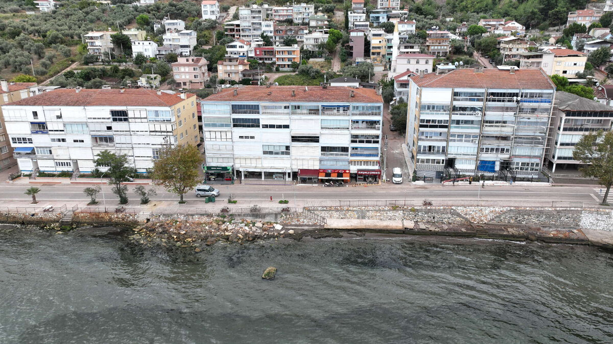 Bursada Gemlik Kursunlu sahiline Buyuk dokunus - Marmara Bölge: Balıkesir Son Dakika Haberleri ile Hava Durumu