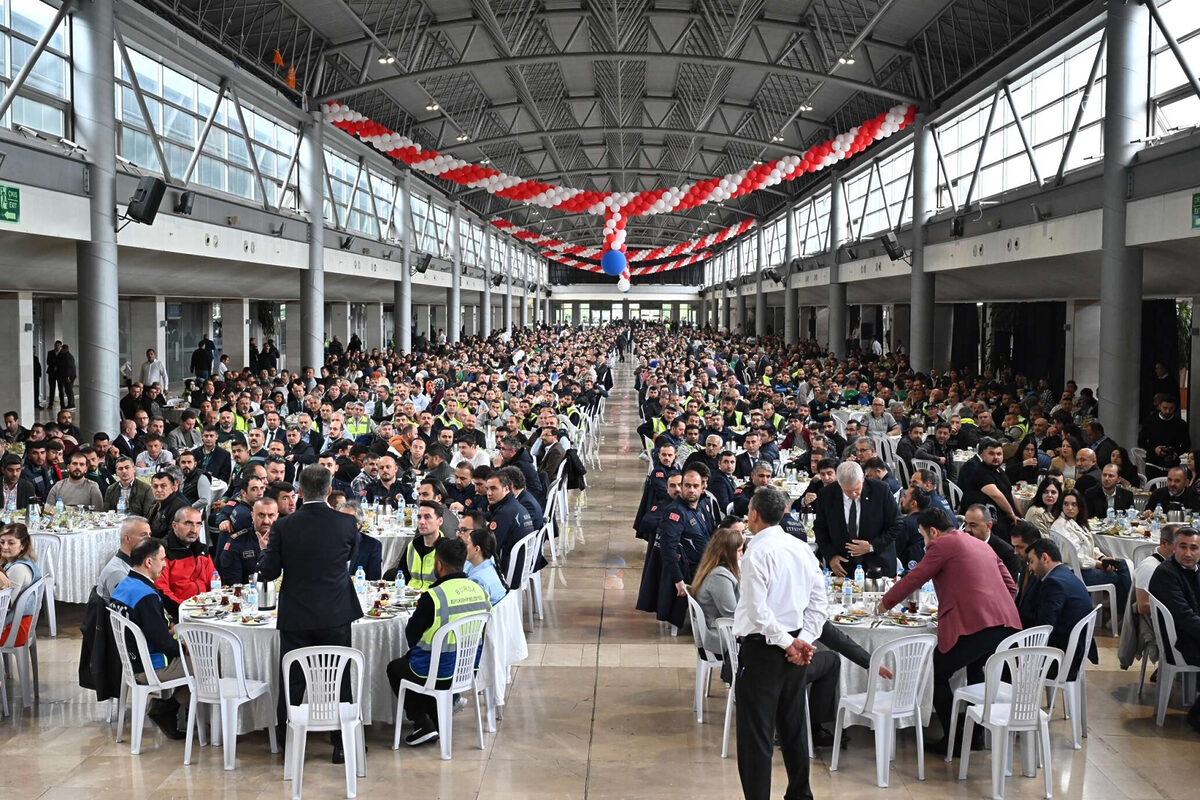 Bursada afet bolgesinde iz birakanlar bulustu - Marmara Bölge: Balıkesir Son Dakika Haberleri ile Hava Durumu