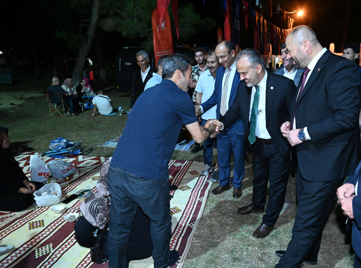 Bursada doga tutkunlari Karagoz Senliklerinde bulustu - Marmara Bölge: Balıkesir Son Dakika Haberleri ile Hava Durumu