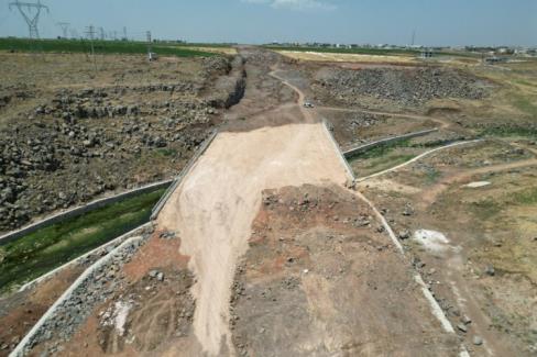 Büyükşehir’den Viranşehir’de yol çalışması