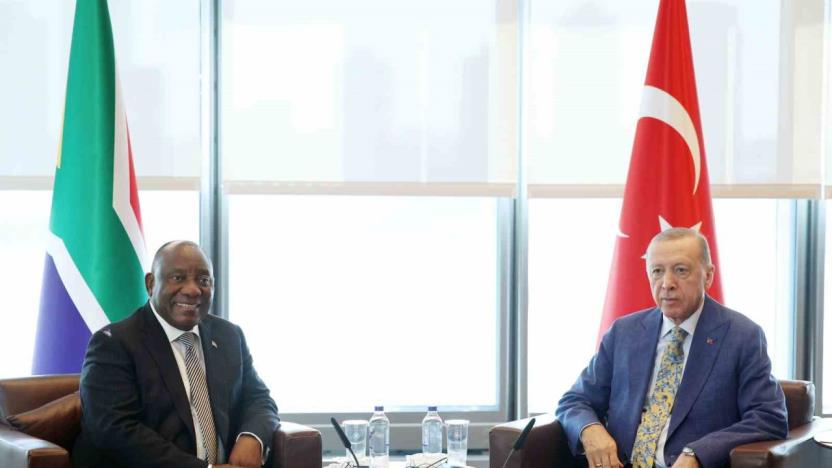 Cumhurbaşkanı Erdoğan, Güney Afrika Cumhurbaşkanı Ramaphosa ile bir araya geldi