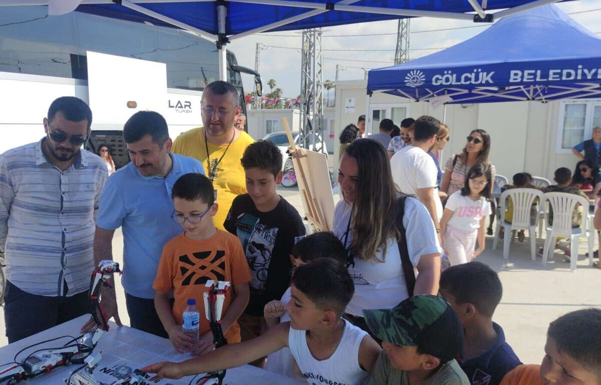 Depremzede cocuklar bilimin eglenceli dunyasi ile tanisti - Marmara Bölge: Balıkesir Son Dakika Haberleri ile Hava Durumu