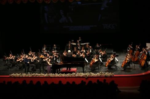 Dünyaca ünlü sanatçılardan depremzedeler yararına konser