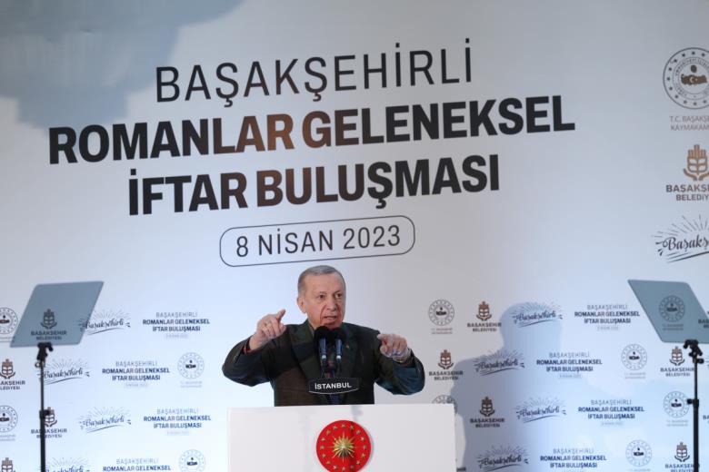 Cumhurbaşkanı Erdoğan, Başakşehirli Romanlar