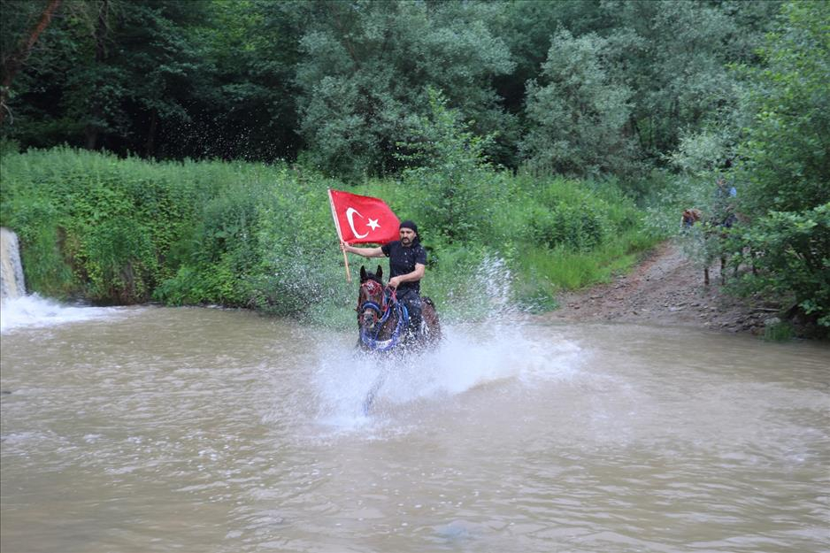 Evliya Celebi Yolu 100 atliyla yeniden kesfedildi - Marmara Bölge: Balıkesir Son Dakika Haberleri ile Hava Durumu