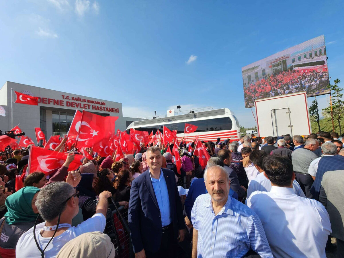 Golcuk Belediyesi depremzedelerin yaninda - Marmara Bölge: Balıkesir Son Dakika Haberleri ile Hava Durumu