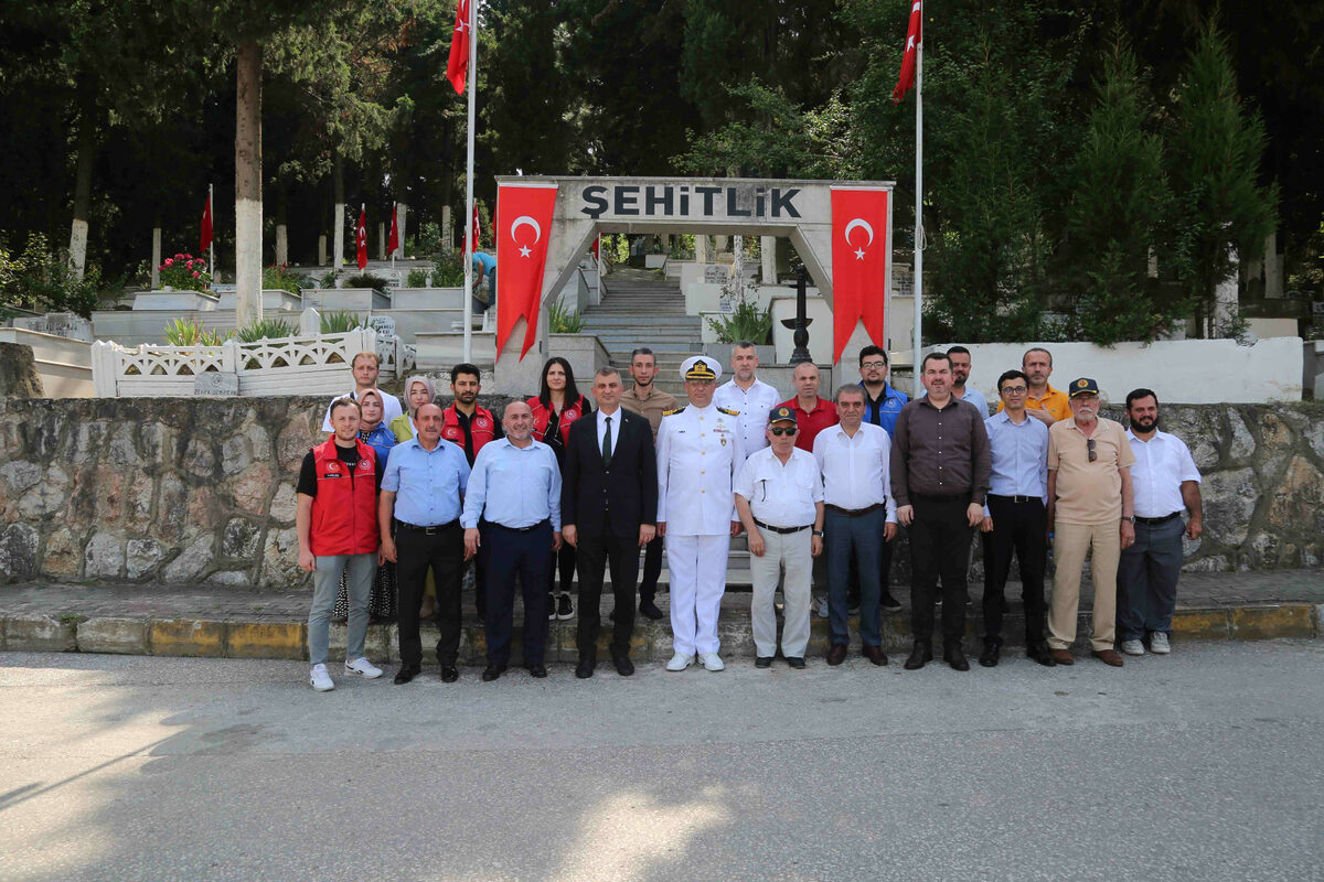 Golcukte sehitler dualarla anildi - Marmara Bölge: Balıkesir Son Dakika Haberleri ile Hava Durumu